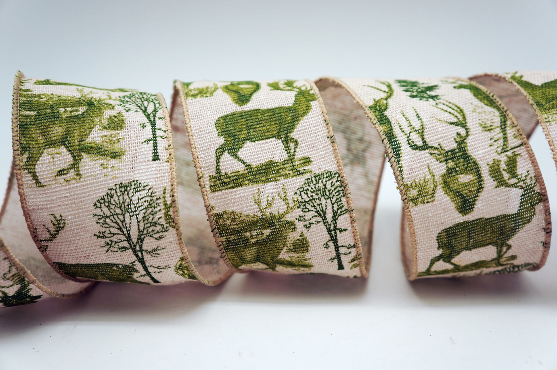 Rénszarvas és fák szalag