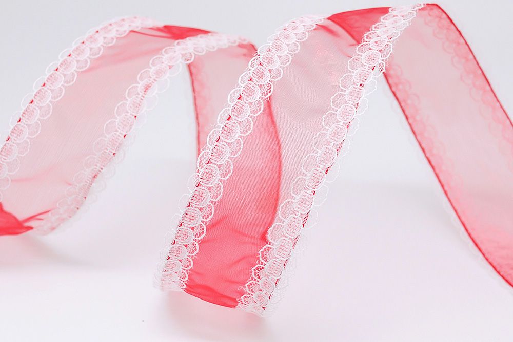 Кружевна органза з краєм