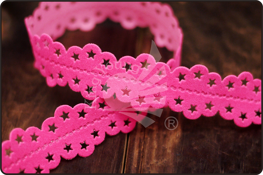 Cinta de terciopelo con estrellas (AA289)