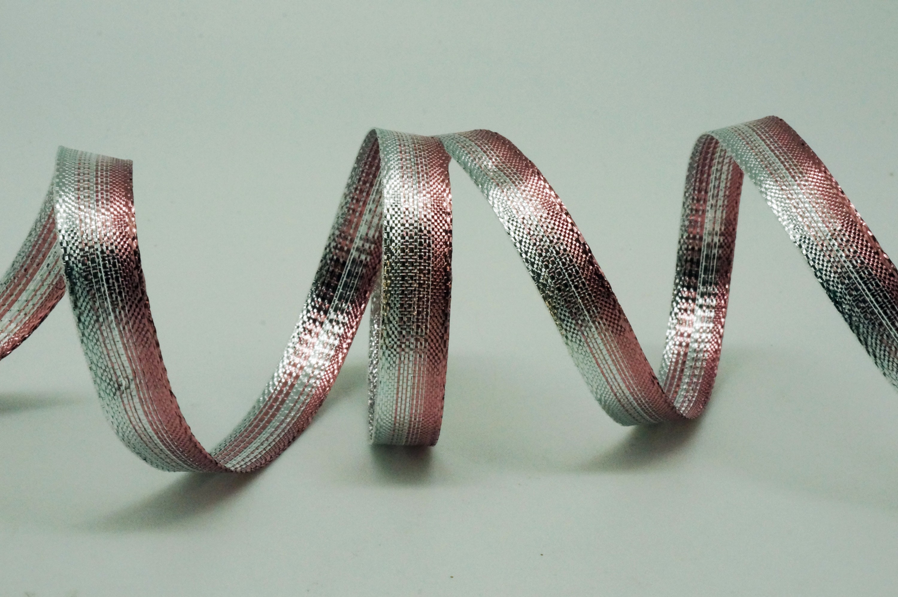 Cryptorf Ribbon Narrow Ombre Metallic Ribbon 3/8