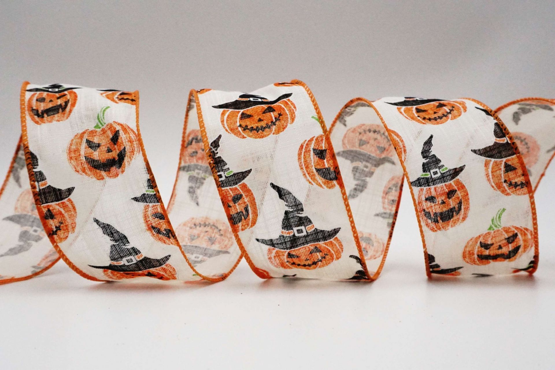 Cloud Puff - Haus64, image size:1920x1280