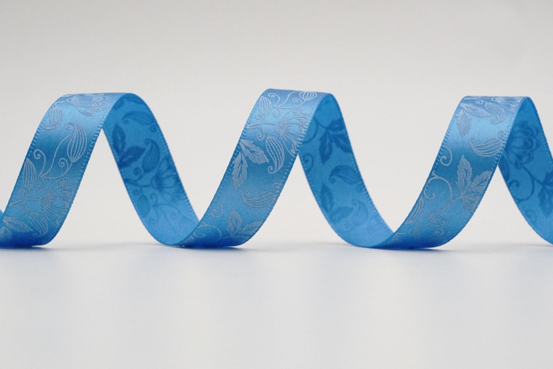 Lotus Bloem Lint - KING YOUNG, image size:1920x1280