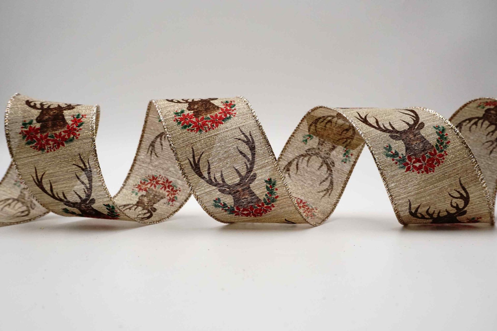 Reindeer with Wreath Ribbon 2.5