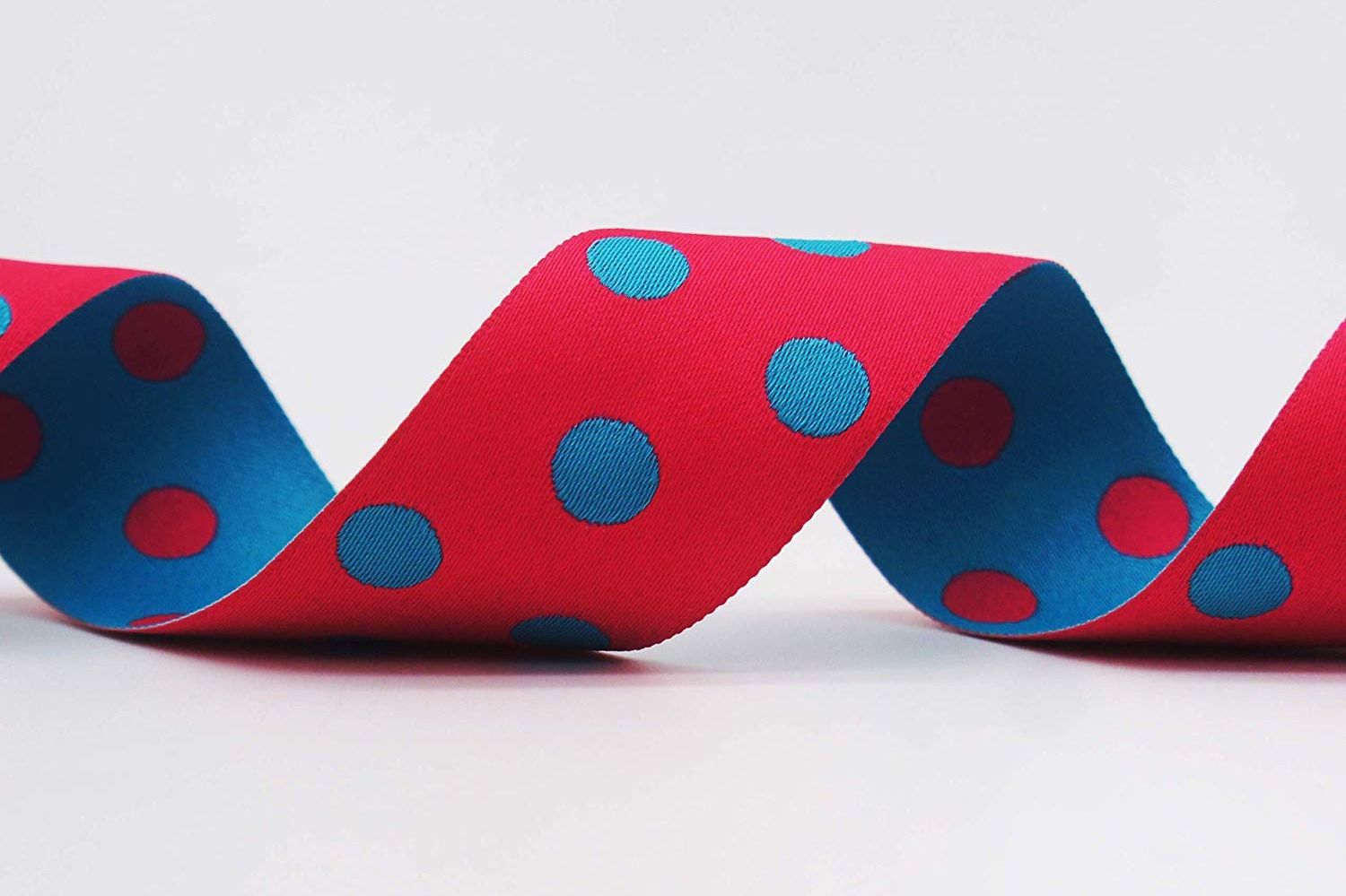 Reversible Dots Jacquard Ribbon | Holiday Ribbons | Wholesale Ribbon ...