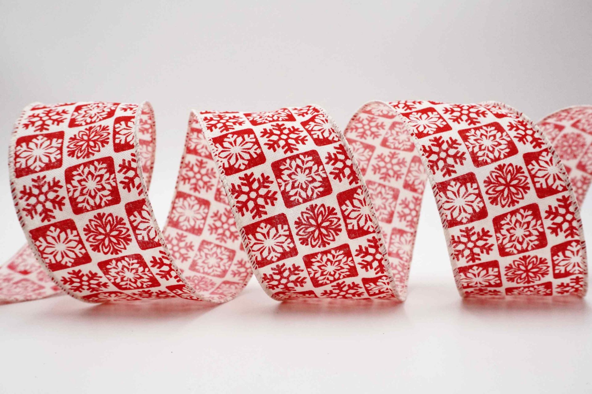 Snowflake Squares Wired Christmas Ribbon | KING YOUNG