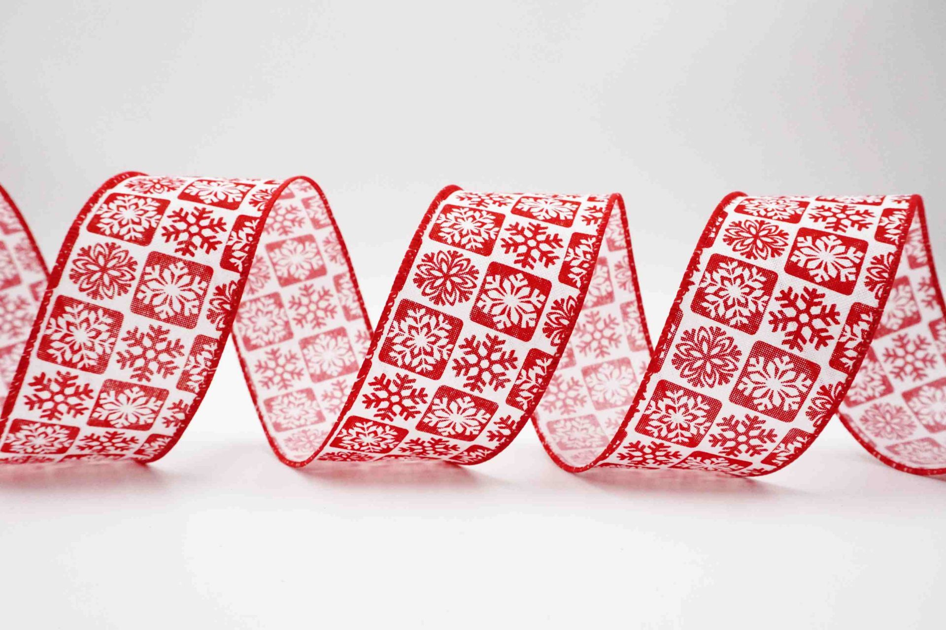 Snowflake Squares Wired Christmas Ribbon | KING YOUNG