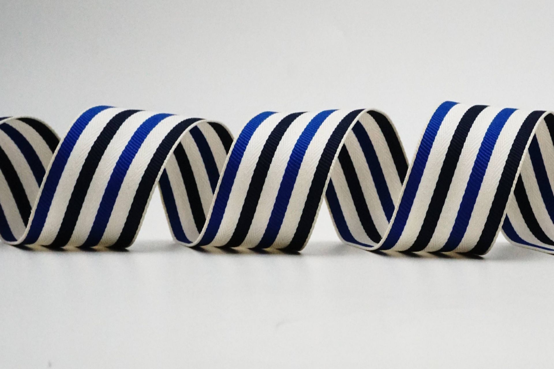 3 Color Ribons Three-Color Striped Ribbon Manufacturer | KING YOUNG - 1.5
