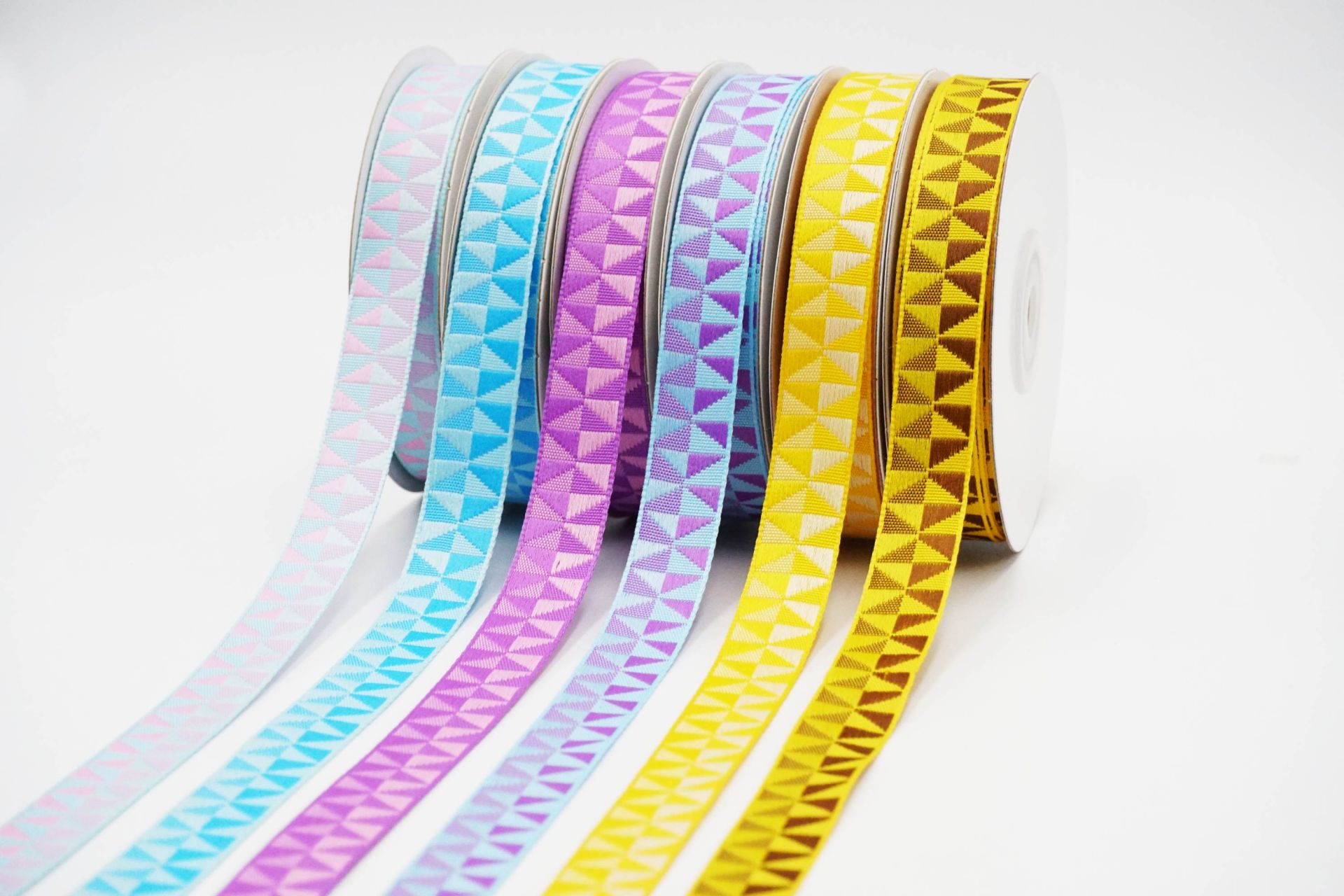 1.5 x 25yd White Wired Edge Sheer Ribbon, Everyday Ribbon
