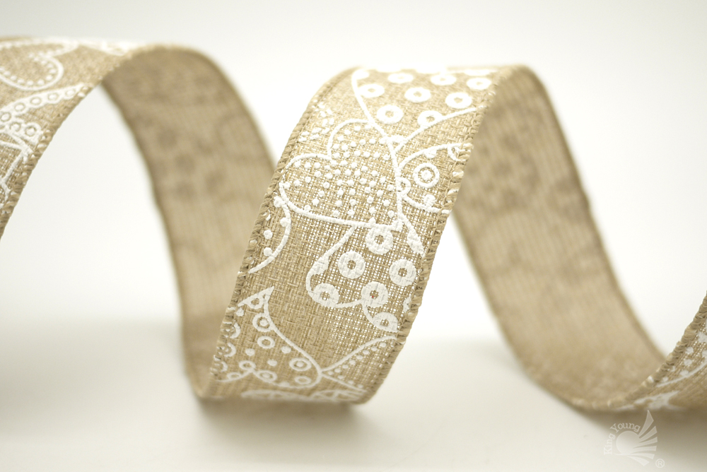 手描きのハートデザインリボン