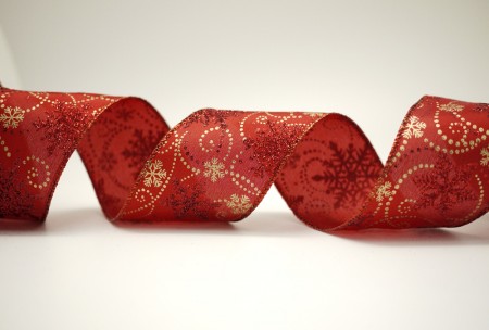 Wstążka satynowa z płatkami śniegu i kropkowaną linią - Wstążka satynowa z płatkami śniegu i kropkowaną linią