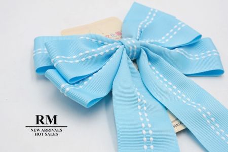 Lazo de cinta de grosgrain azul bebé con costura blanca y 6 bucles_BW636-K1285-2
