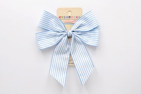 Noeud papillon à rayures bleu clair et blanc avec 4 boucles moyennes et ruban noué_BW641-W805E-2