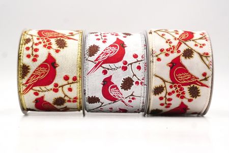 Ruban câblé de Noël avec des oiseaux cardinaux rouges