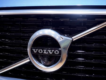 Mejora el rendimiento de tu VOLVO con piezas de alta calidad - Piezas de chasis para vehículos de pasajeros VOLVO.