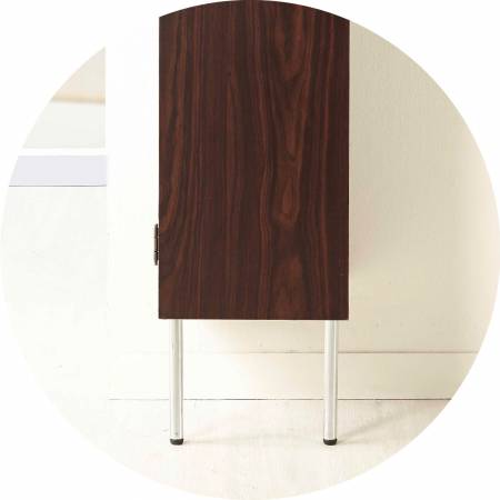 Strong metal let posts.