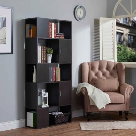 Pięć przestronnych, otwartych przestrzeni.