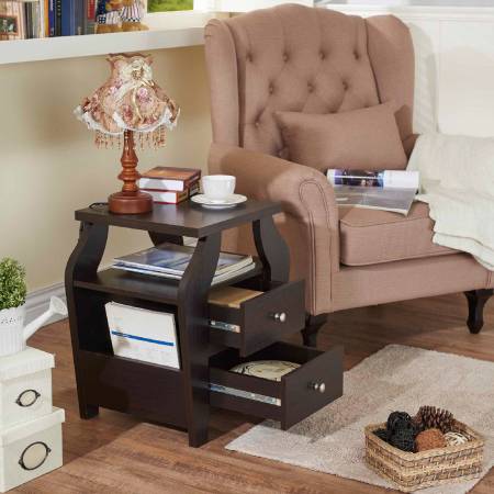 Otevřený prostor, kde lze předměty sbírat všemi směry.