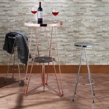 Das Design des Tischsockels in Roségold vermittelt ein Gefühl von Luxus.