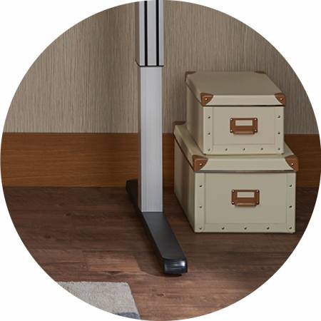 Az asztallap magasságát a felhasználó állíthatja be, a beállítási tartomány 73 ~ 120 cm.