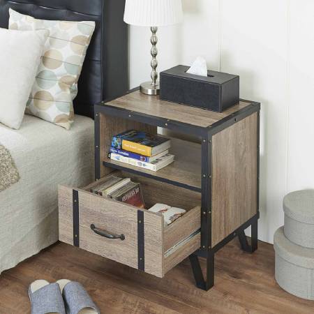 Kombinujte s obyčejným a moderním.