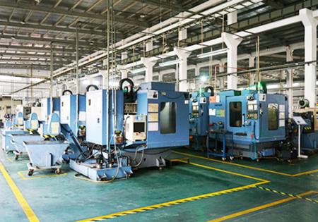Seven Ocean HydraulicsLínea de producción de máquinas CNC.