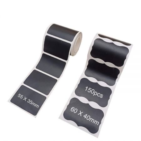 Rouleau d'étiquettes tableau noir - 150 étiquettes tableau noir par rouleau, fabriquées en vinyle durable de qualité supérieure avec une texture mate. Inscriptible et réutilisable