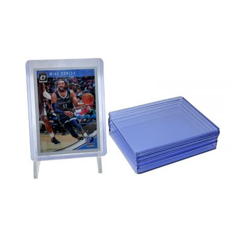 حامل علوي - أكمام توploader مخصصة تحمل علامة تجارية لبطاقات التداول بأبعاد 76 × 102 مم وحماية قوية للتوزيع بالجملة بكميات كبيرة.