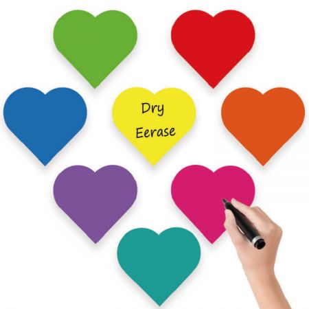 Calcomanía de borrado en seco - Corazón - La calcomanía de pared de borrado en seco con un adorable diseño de corazón es resistente al agua