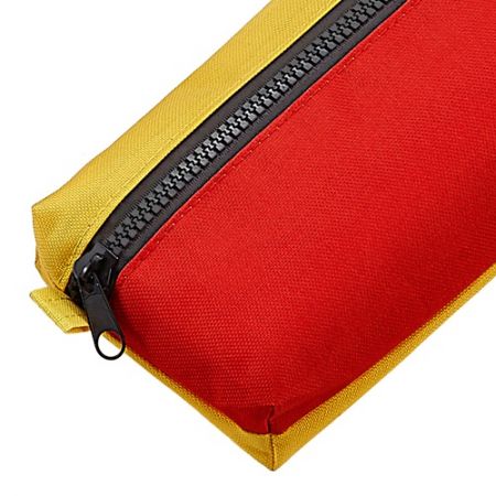 Оригинальный карандашница Colorado с молнией