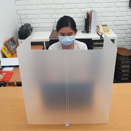 מגן שולחן OEM PP