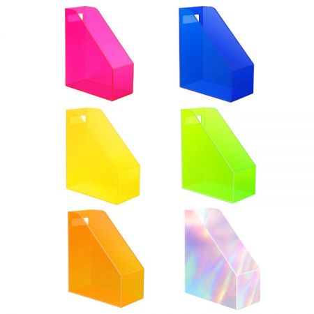 ホテルのロビーやプレミアムショールームのディスプレイ用のカスタムアクリル雑誌ラック。