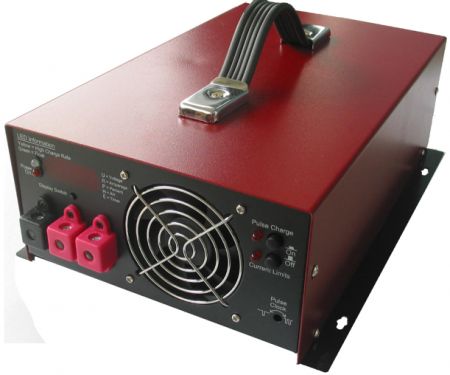 CHARGEUR DE BATTERIE AUTOMATIQUE 12V 66A - Chargeur de batterie automatique WHC 12V66A