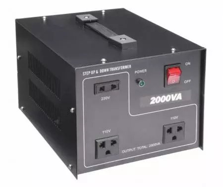 110V/220V交流轉220V/110V交流變壓器-2000VA - 聞祺2000VA升壓降壓110V-220V to 220V-110V穩壓轉換器