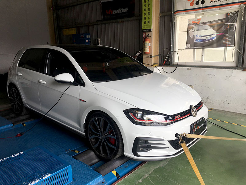 Dyno machine is used for product comprehensive effect testing.