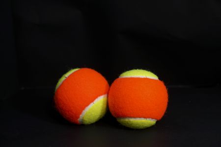 Stage 2 Tennis Ball / Training - Stage 2 Tennis Ball is suitable for beginners or 6 to 10-year-old players.