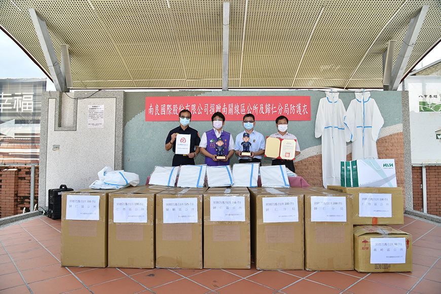 The development of biomass environmental protection antibacterial protective suit helps grassroots epidemic prevention.