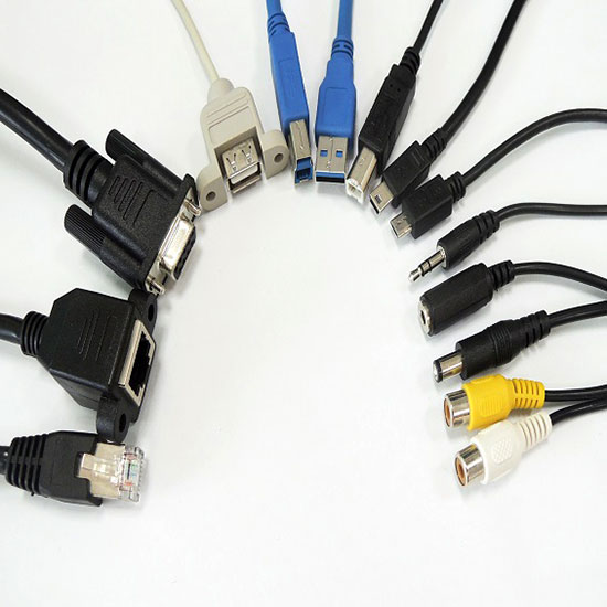 Ensamblaje de cables personalizado con sobremoldeado