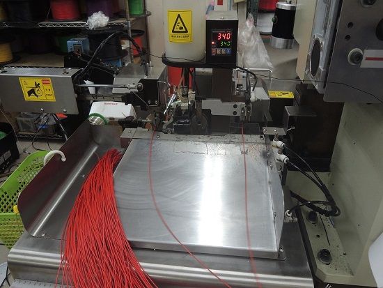 Terminazione e connessione di cavi e fili