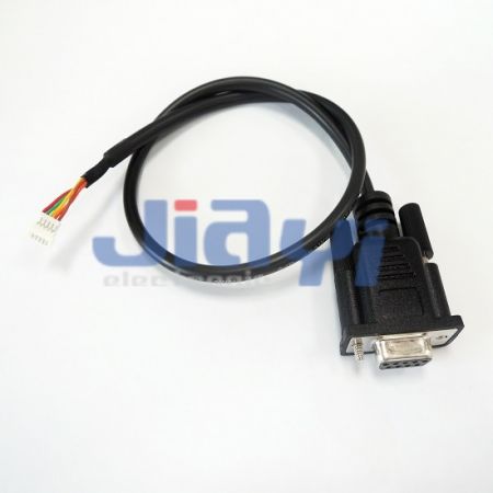 Cable personalizado con sobremoldeo
