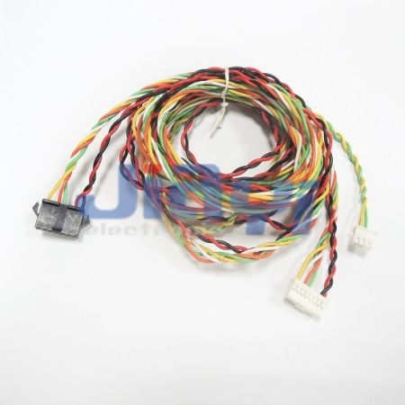 Kabel- und Kabelsteckverbinder-Harness