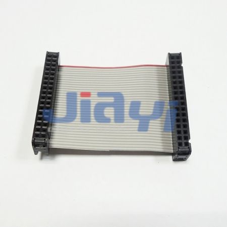 Flachbandkabel mit IDC-Anschlüssen