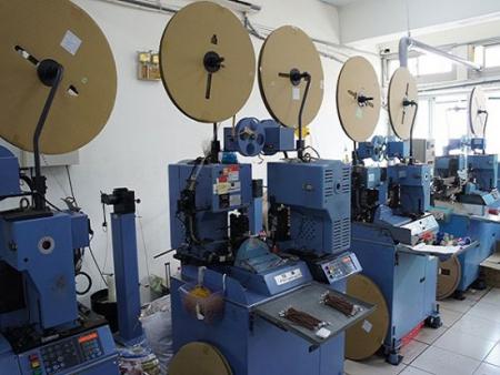 Terminal-Crimpmaschine