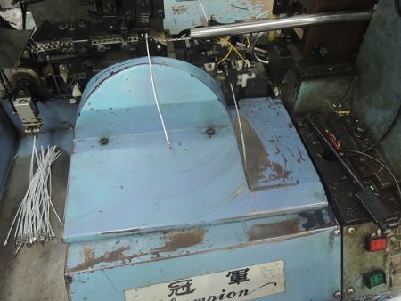 Crimpatura automatica dei fili