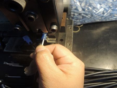 Crimpatura del terminale del filo