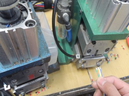 Stripping della giacca del filo