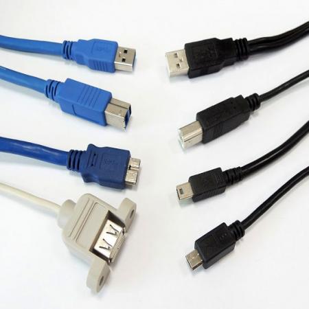 USBケーブル - USB / ミニUSB / マイクロUSBケーブル