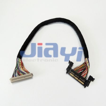 Faisceau de câbles avec connecteur JAE FI-RE à pas de 0,5 mm