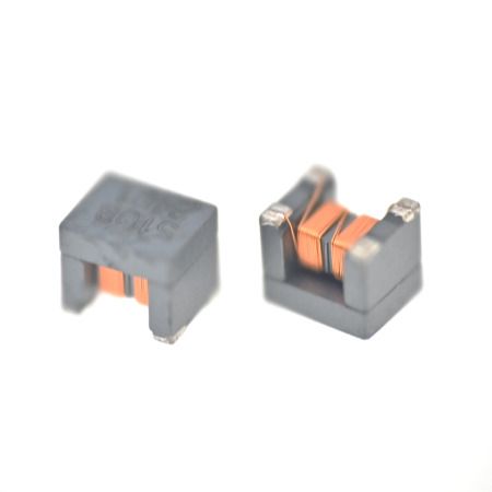 22µH,0.4A, 3225 Data Line共模濾波電感 - MSF系列中的SMD線路濾波器產品特點為鐵氧體鐵芯結構，可降低輻射EMI排放並應用於汽車