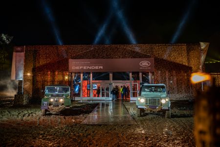 荒野ロードショー新車発表会テント夜景02