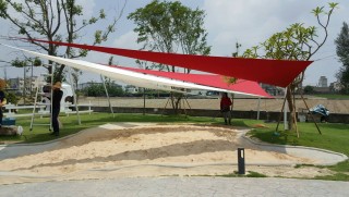 Stylish Sail Shade for Leisure Farm Sandpits